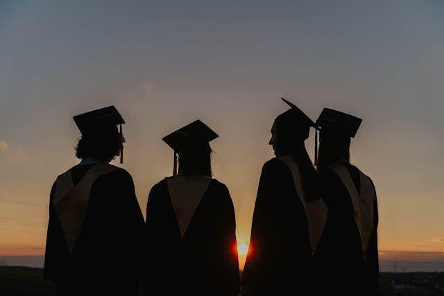 7 Cara Atasi Post Graduation Blues, Siap Hadapi Peran Baru!