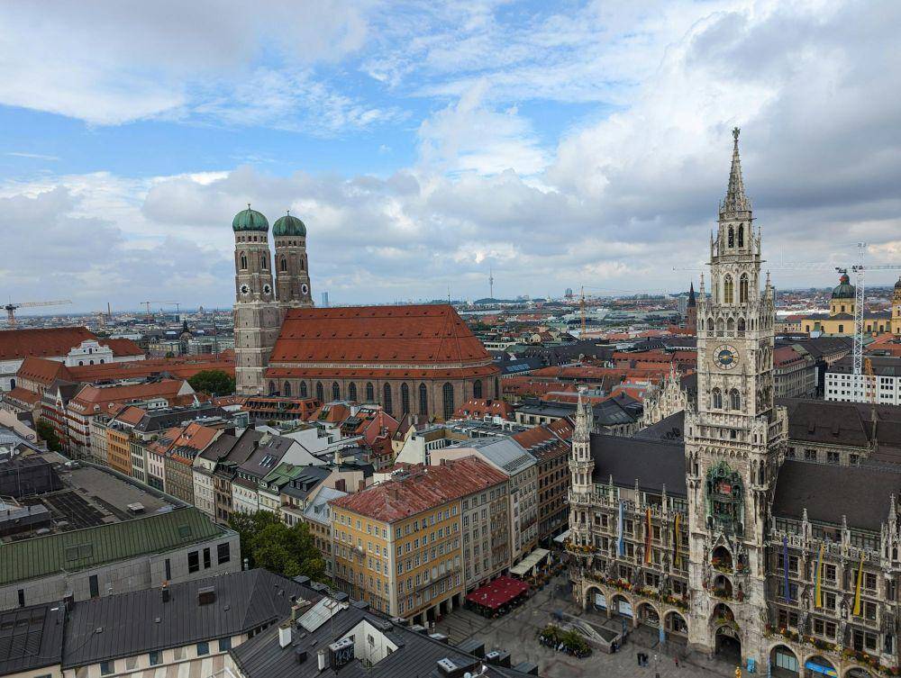 Marienplatz (pexels.com/id-id/@desh/)
