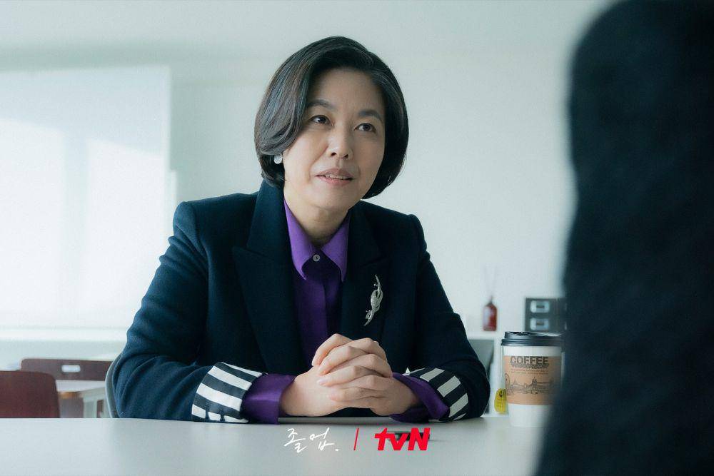 cuplikan drakor The Midnight Romance in Hagwon (dok. TVN/The Midnight Romance in Hagwon)