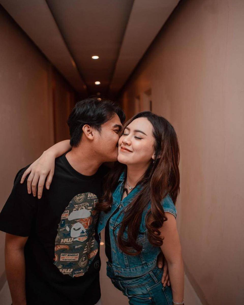 Happy Asmara dan Gilga Sahid. (Instagram.com/gilgasahidh)