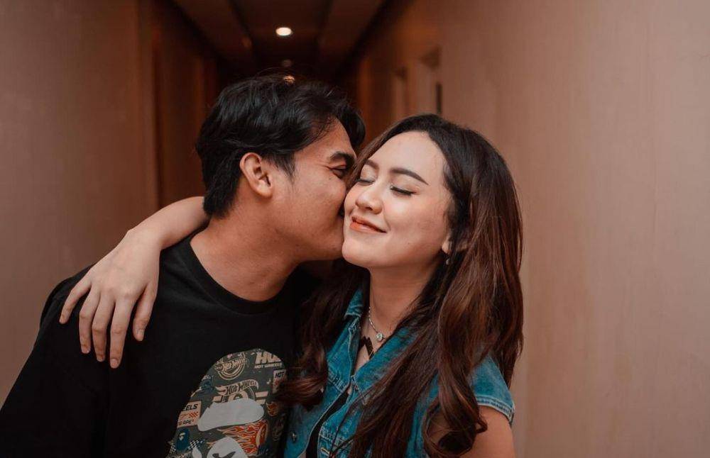 Happy Asmara dan Gilga Sahid. (Instagram.com/gilgasahidh)
