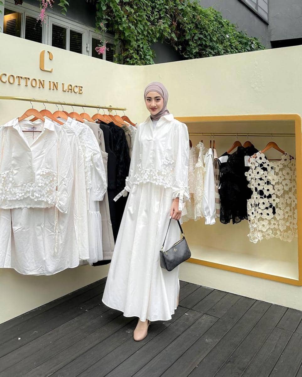 Nimas Azlia (instagram.com/azzllia)