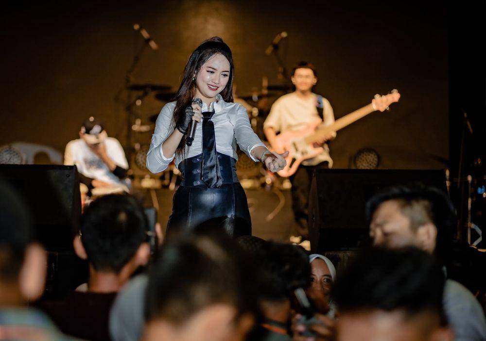Happy Asmara (Instagram.com/happy_asmara77)