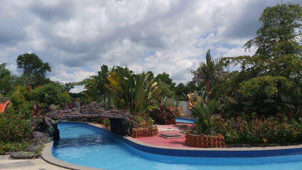 potret wahana kolam arus di Teraaz Waterpark 9google.com/maps/ Resti Weimena)