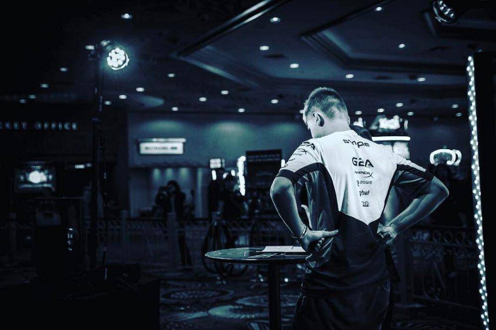 potret s1mple (instagram.com/s1mpleo)