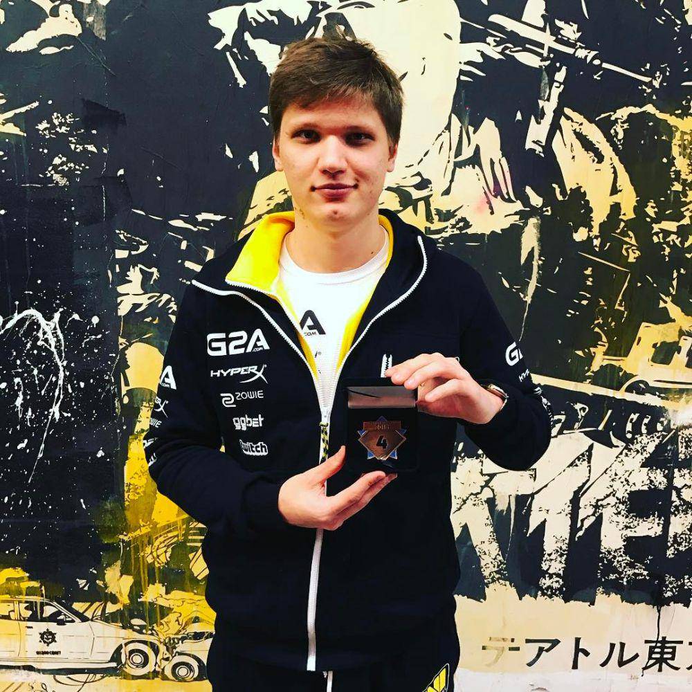 potret s1mple (instagram.com/s1mpleo)