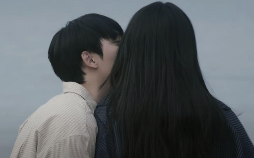 Cerita di Balik Adegan D.O. Cium Pipi Lee Young Ji, Salting Beneran!
