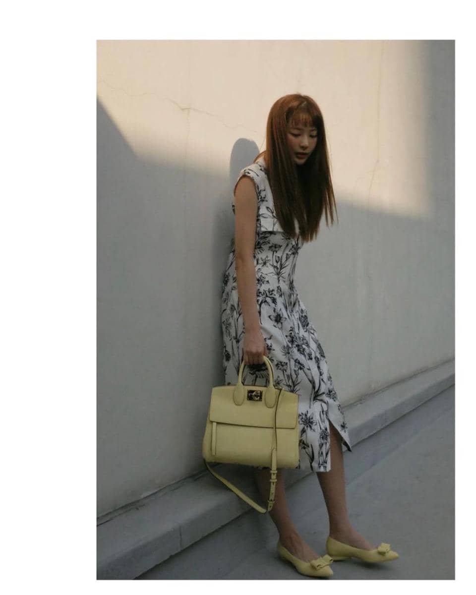 ide gaya feminin ala Seulgi Red Velvet (instagram.com/hi_sseulgi)
