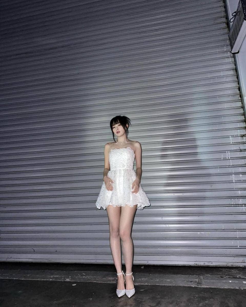 ide gaya feminin ala Seulgi Red Velvet (instagram.com/hi_sseulgi)