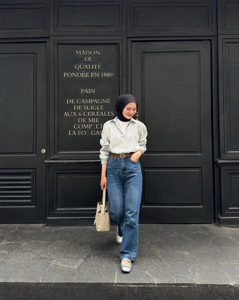 ide outfit kuliah pakai kemeja ala Intan Ghazella (instagram.com/intanghazll_)