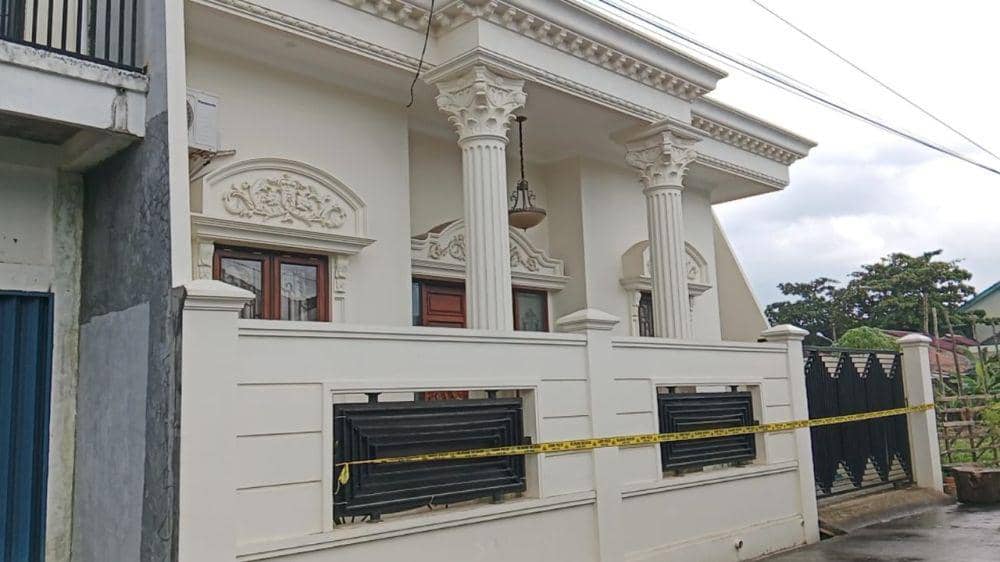 Rumah Pribadi Otak Pembunuhan Anggota Koperasi di Palembang Disegel