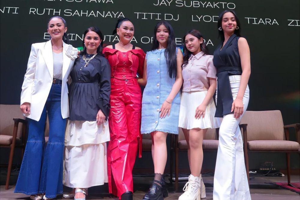8 Potret Konpers Konser Super Diva, Siap Gandeng Lyodra-Ziva-Tiara!