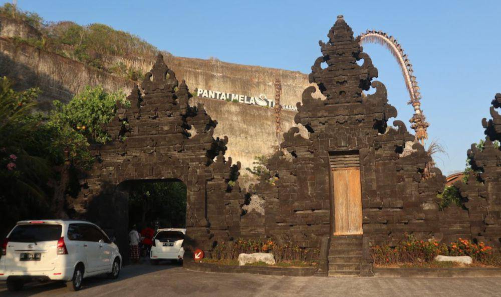 Pantai Melasti Ungasan Bali (maps.google.com/Untung Sumitro)