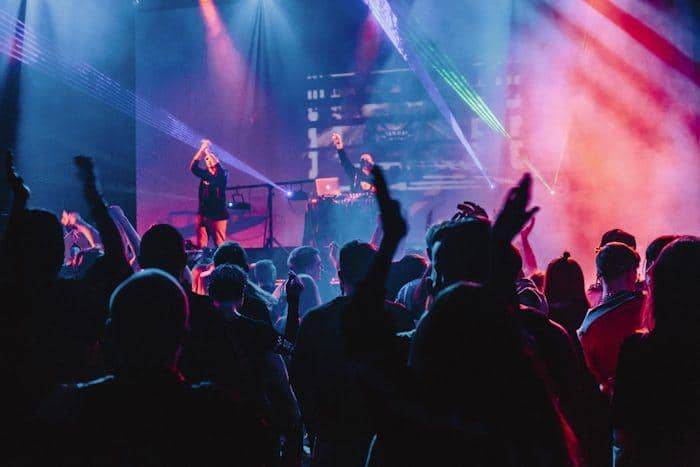 ilustrasi konser (unsplash.com/@5tep5)
