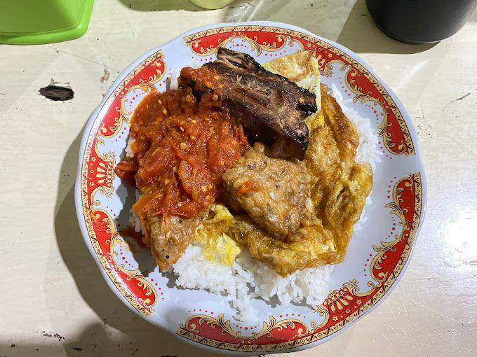 potret Sego Sambel Mak Yeye (google.com/maps/Vicky Primandani)