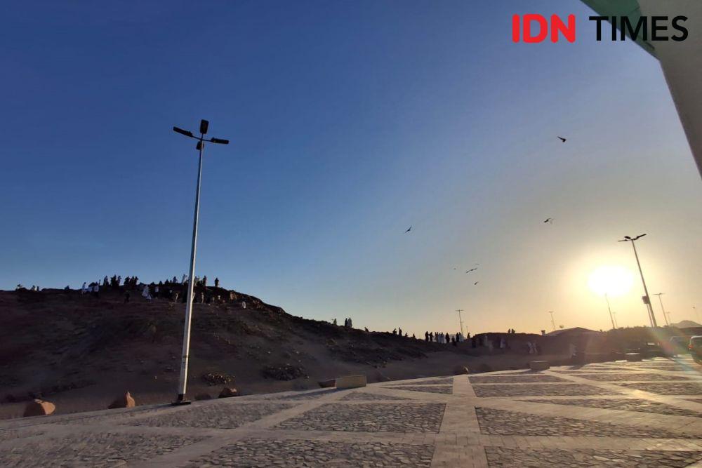 FOTO: Menikmati Senja di Bukit Uhud, Napak Tilas Perjuangan Rasulullah