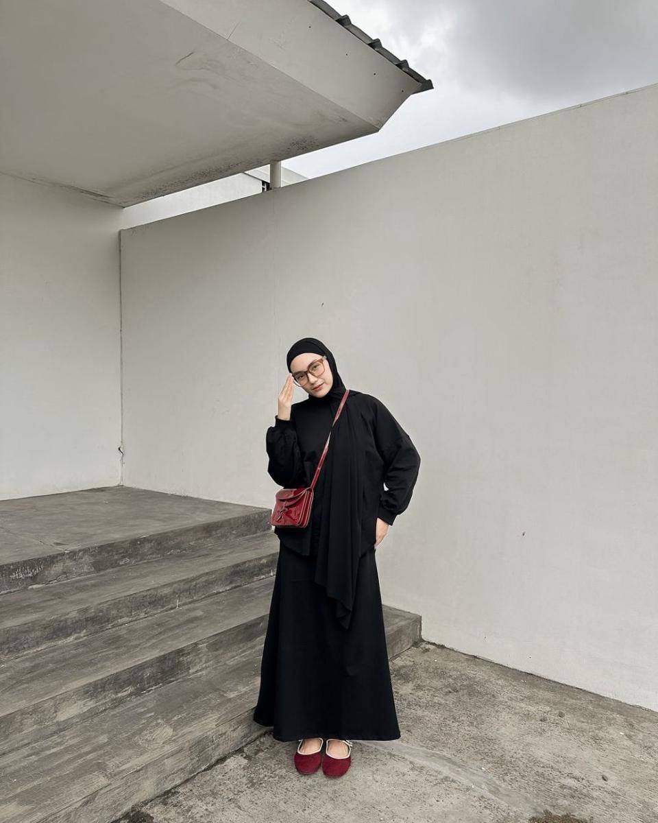 Ranie Dwi Karlina (instagram.com/raniekarlina)