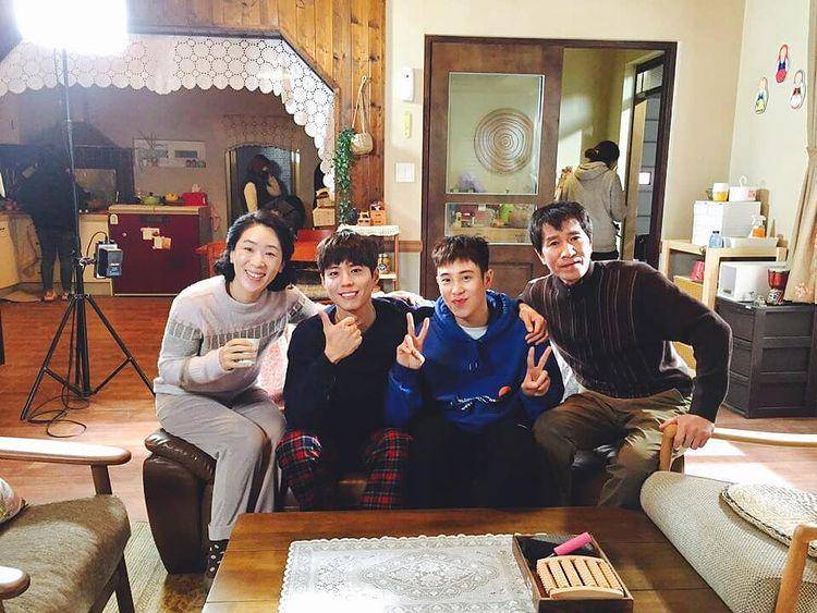 potret P.O dan para pemeran drama Encounter (instagram.com/pyojihoo_official)