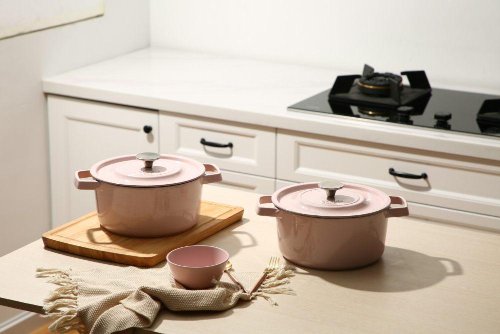 5 Model Panci Eksklusif untuk Ide Kado Pencinta Masak
