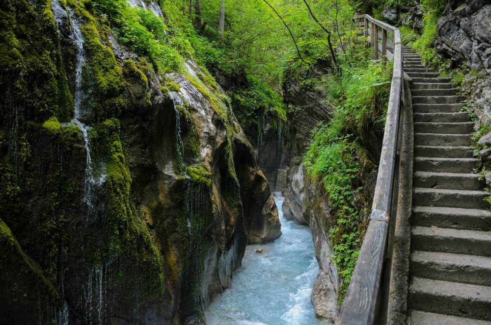 Potret Wimbachklamm-Jerman (unplash.com/Dennis Michel)