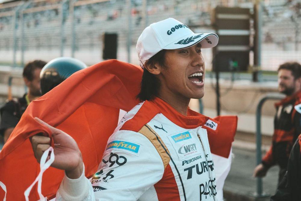 Profil Sean Gelael, Pembalap Mobil Cucu Pendiri KFC Indonesia