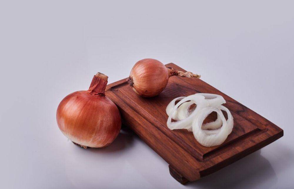 ilustrasi bawang bombay (freepik.com/azerbaijan-stockers)