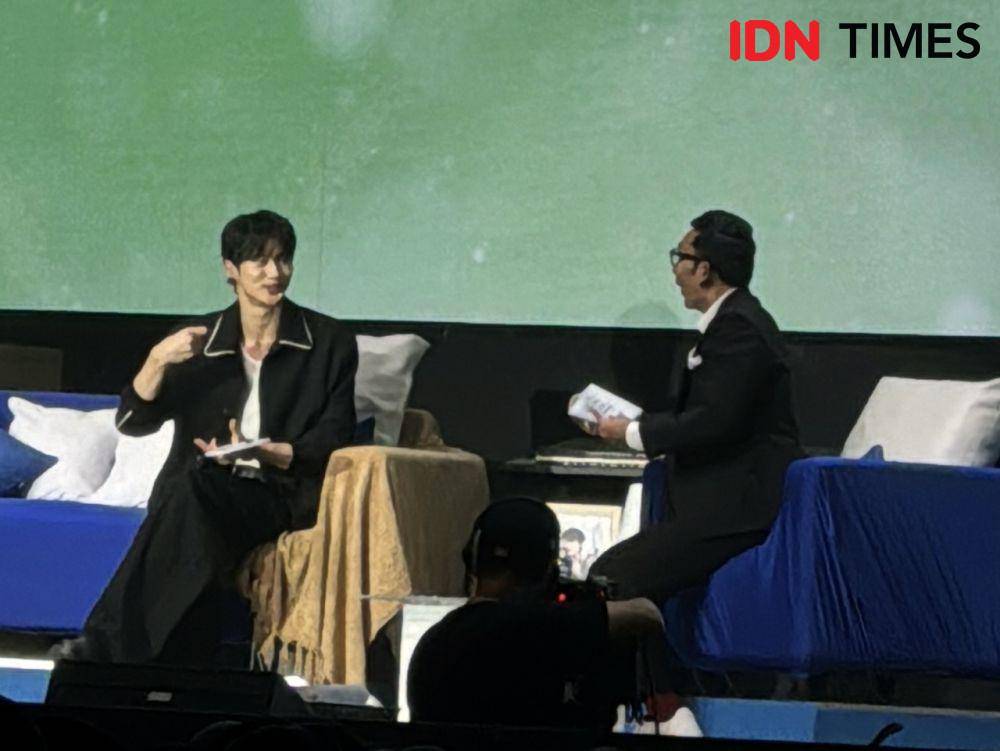 Byeon Woo Seok dalam fan meeting Summer Letter pada Jumat (28/6/2024) (IDN Times/Elizabeth Chiquita)