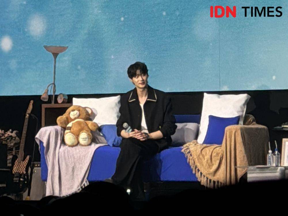 Byeon Woo Seok dalam fan meeting Summer Letter pada Jumat (28/6/2024) (IDN Times/Elizabeth Chiquita)