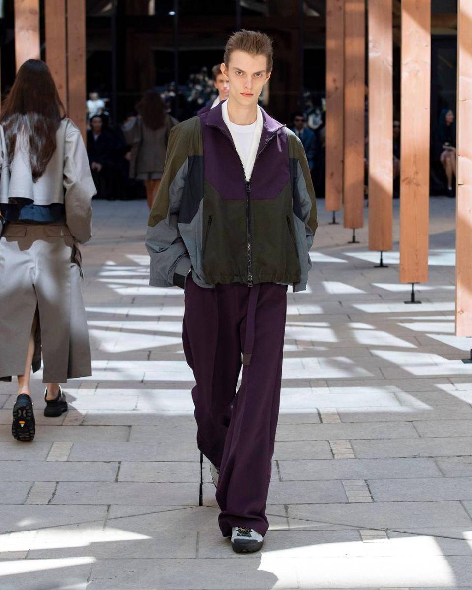Sacai S/S '25 di Paris Fashion Week Menswear 2024 (dok. Sacai)