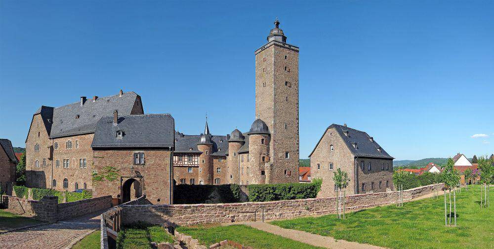 Steinau Castle (commons.wikimedia.org/Rainer Lippert)
