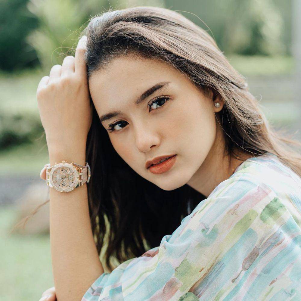 makeup natural ala Sarah Menzel (instagram.com/ssarah_menzel)