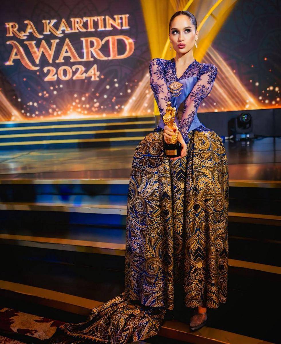 potret Cinta Laura Kiehl di R.A Kartini Award 2024 (instagram.com/claurakiehl)