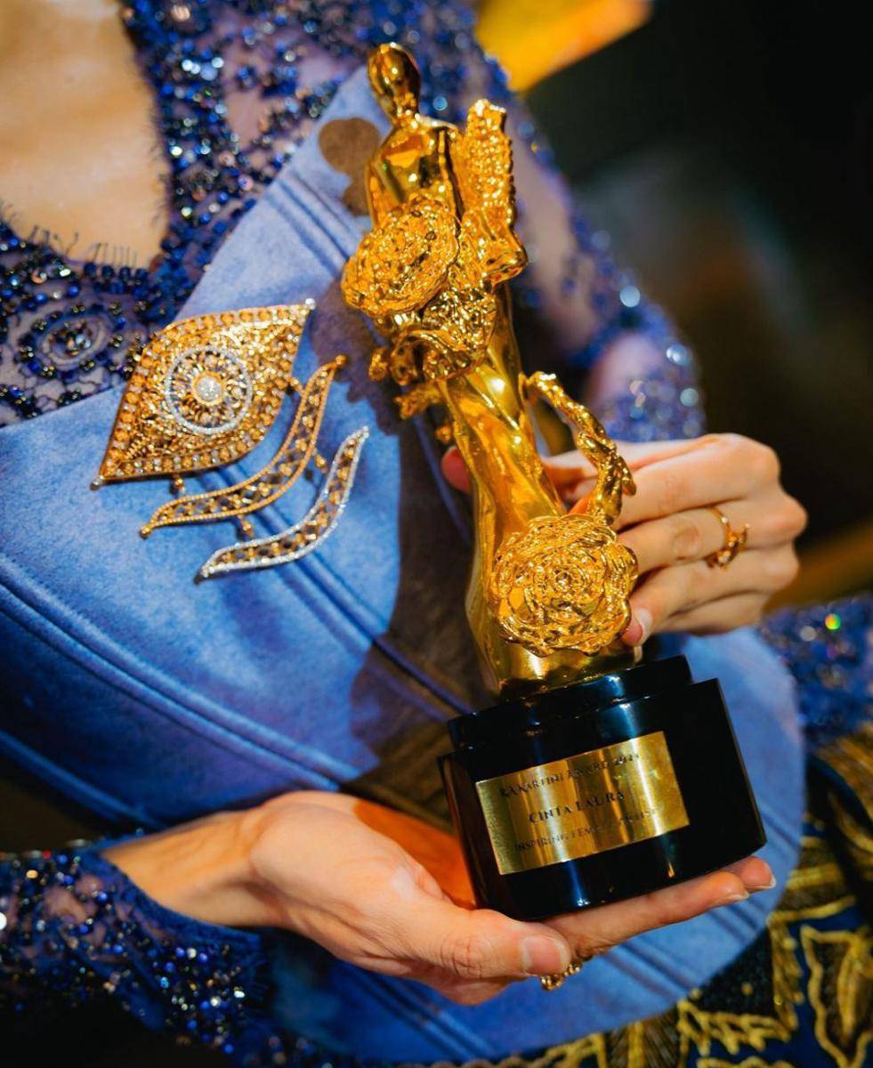 potret Cinta Laura Kiehl di R.A Kartini Award 2024 (instagram.com/claurakiehl)