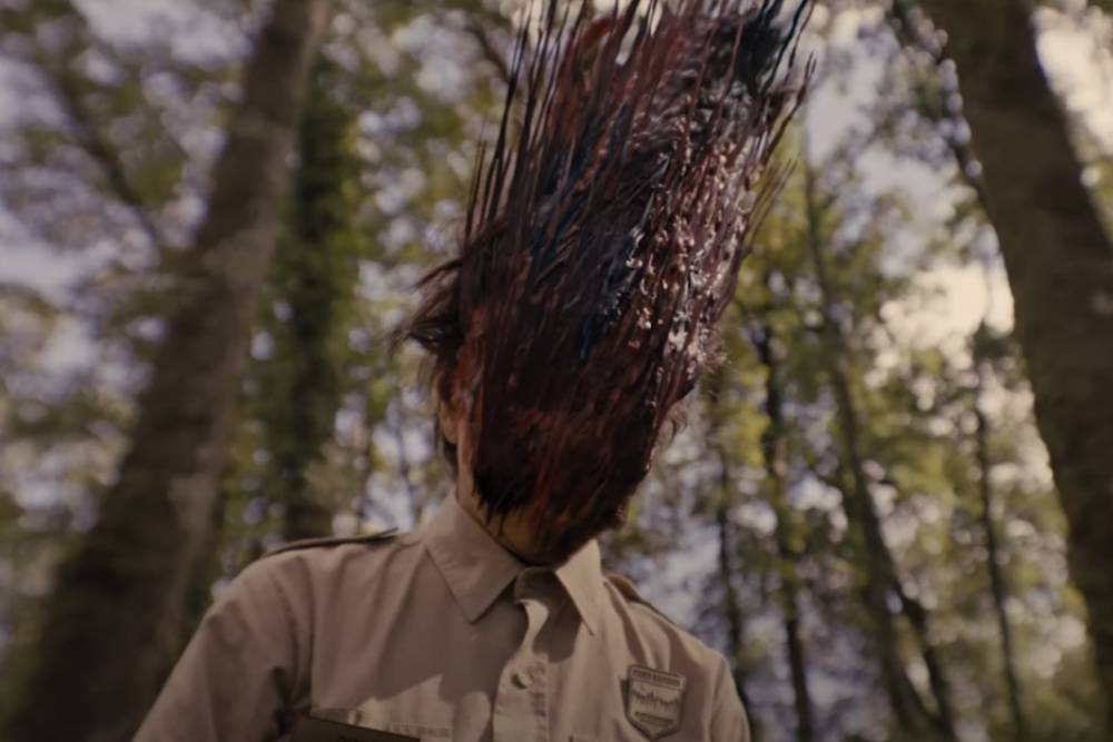 adegan dalam film Lovely, Dark, and Deep (dok. XYZ Films/Lovely, Dark, and Deep)