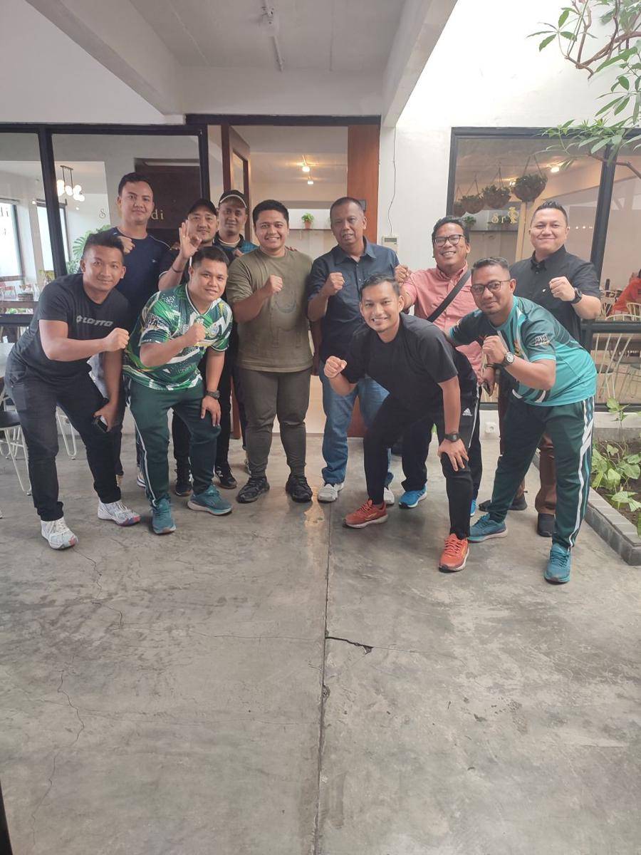 Manajer baru futsal Sumut Joy Sianipar bersama HPd Sepak Bola dan Futsal Sumut Mulyadi Simatupang (Dok.Futsal Sumut)