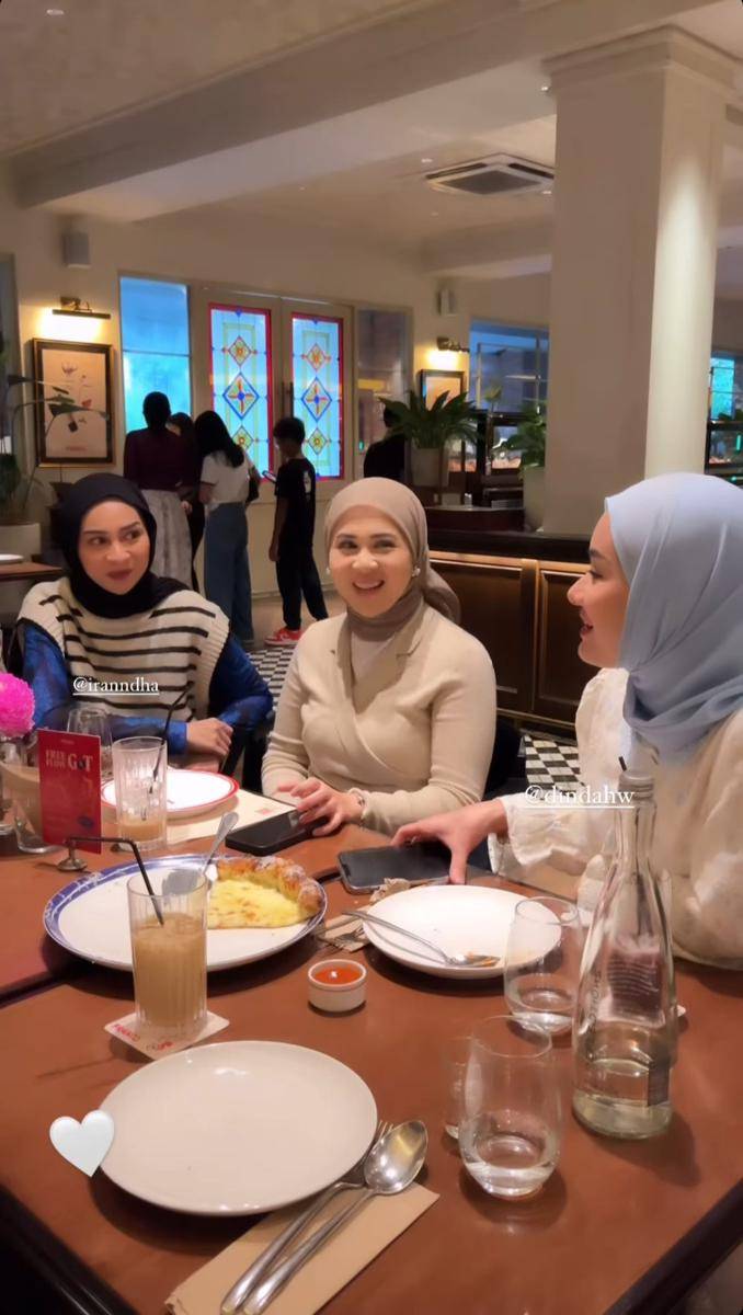 potret geng mamayu (instagram.com/dindahw)
