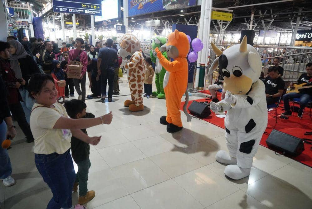 Program Fun Trip Carnival with KAI di Stasiun Balapan. (Dok/PT KAI Daops VI)