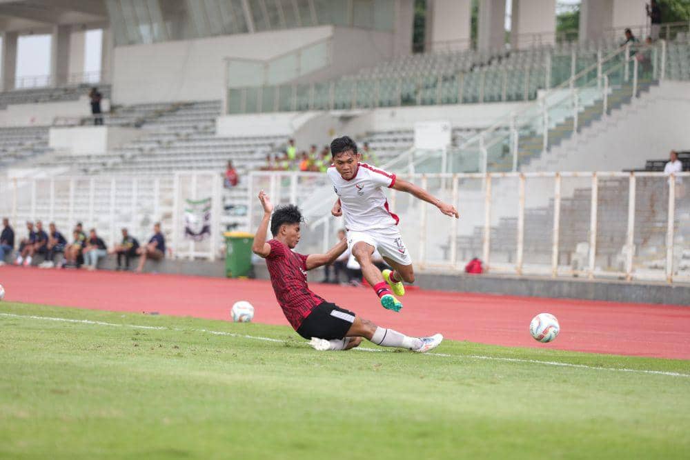 Duel tim sepak bola PON Sumut kontra Timnas U-20 di Stadion Madya Senayan, Sabtu (29/6/2024) (Dok.Asprov PSSI Sumut)