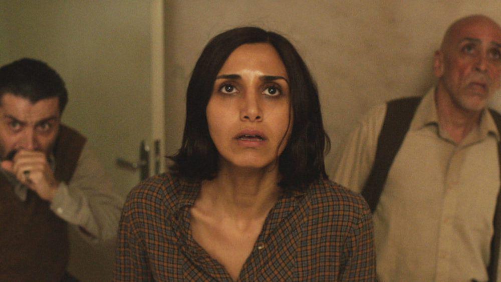 5 Fakta Film Under The Shadow, Keluarga yang Bertahan di Tengah Teror