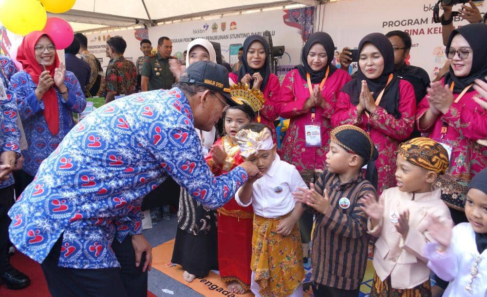 Puncak acara Hari Keluarga Nasional (Harganas) ke-31 Tahun 2024 di Lapangan Pancasila, Simpang Lima, Kota Semarang, Jawa Tengah, Sabtu (29/6/2014). (Dok. BKKBN)