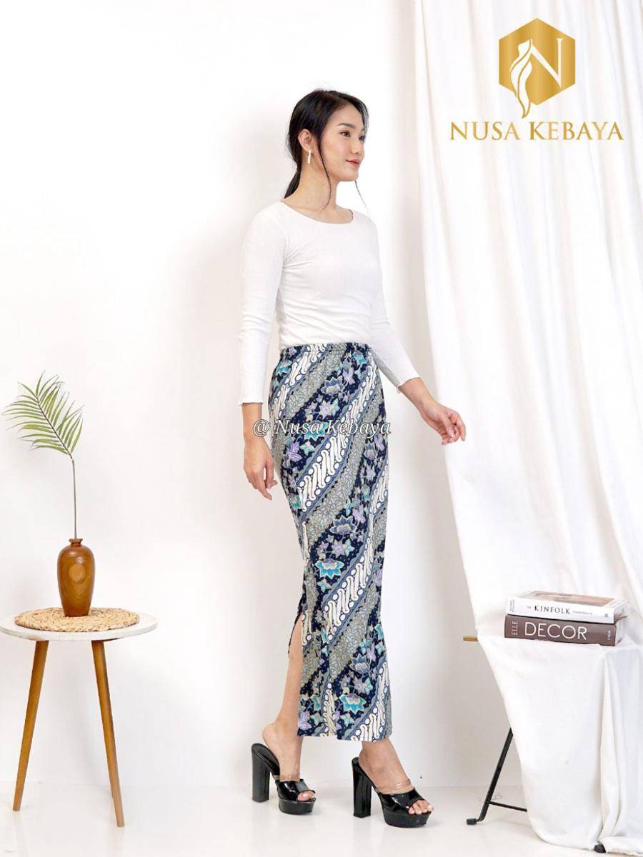 Rekomendasi rok kebaya untuk wisuda (Shopee.com/Nusa_Kebaya)