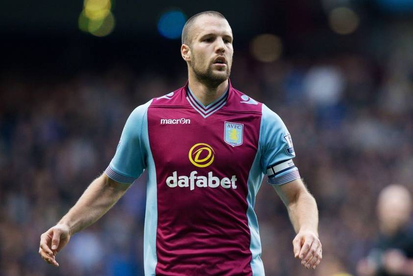 Ron Vlaar (avfc.co.uk)