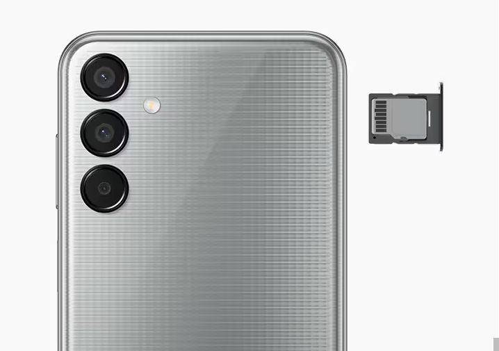 bagian belakang Samsung Galaxy M15 (samsung.com)