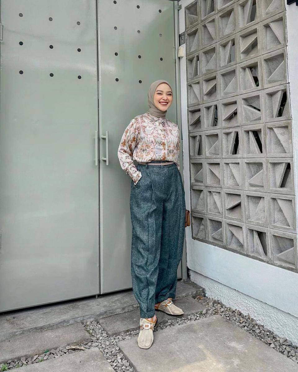 Intan Sugih (instagram.com/intansugih)