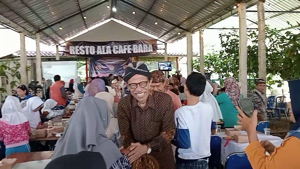 Suprawoto, mantan bupati Magetan perioade 2019 - 2023 saat hadiri acara gebyar literasi di desa Sumberdodol Kecamatan Panekan. IDN Times/ Riyanto.