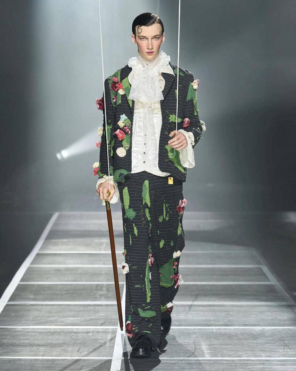 KidSuper S/S '25 di Paris Fashion Week Menswear 2024 (instagram.com/kidsuper)