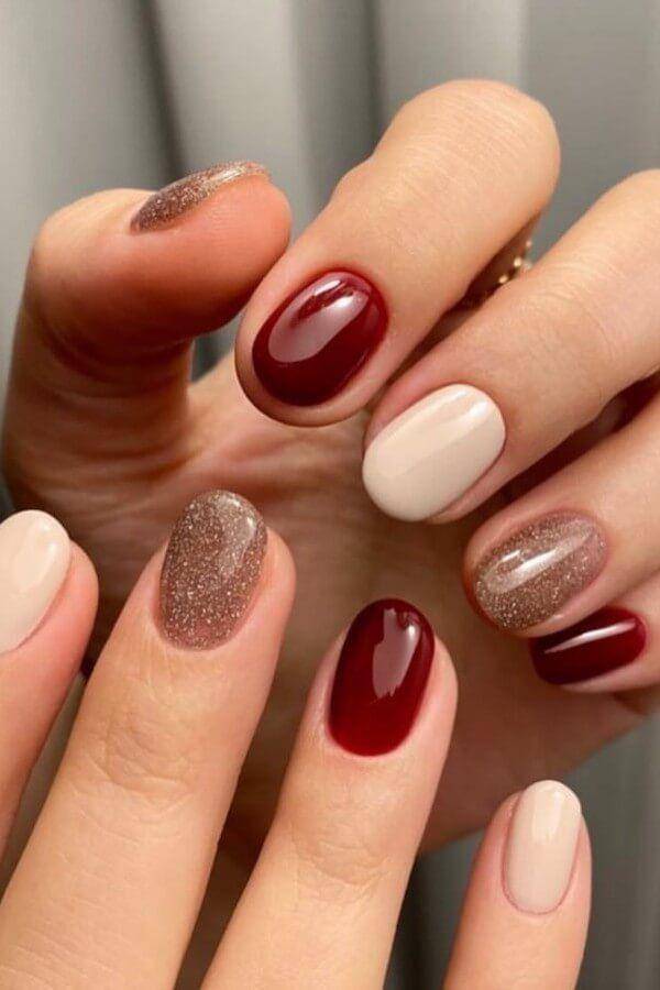 inspirasi nail art maroon (pinterest.com/girlsharetips.com)
