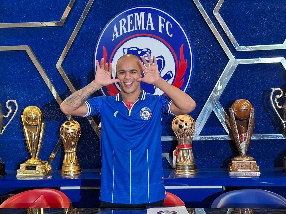Perkenalan William Marcilio sebagai pemain baru Arema FC. (IDN Times/Rizal Adhi Pratama)