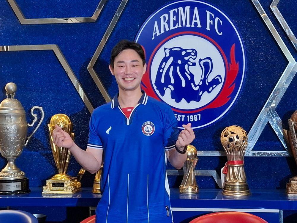 Arema FC Lengkapi Barisan Stopper dengan Rekrut Mantan Pemain Suwon FC