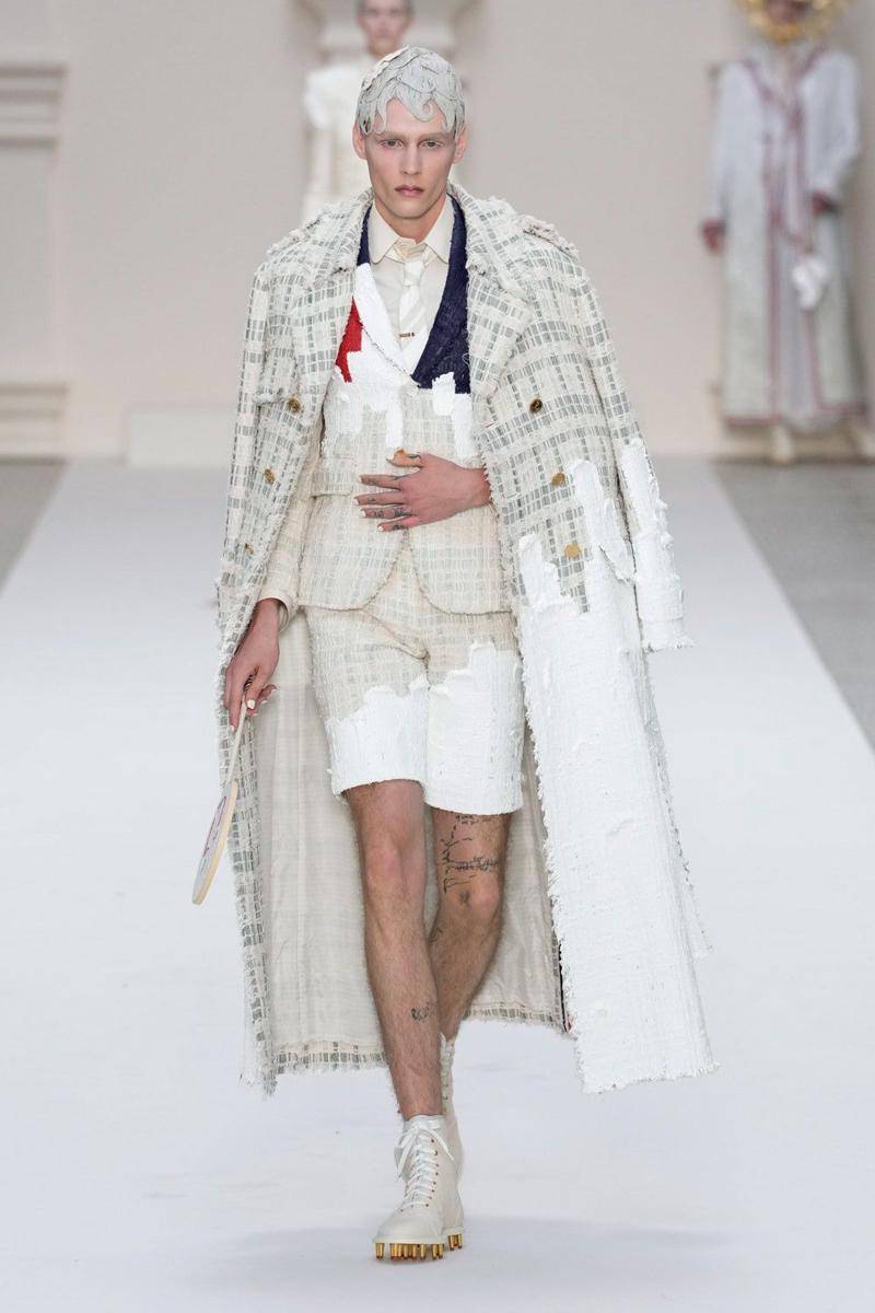 Thom Browne - Couture Fall '24 di Haute Couture Week 2024 (instagram.com/thombrowne)